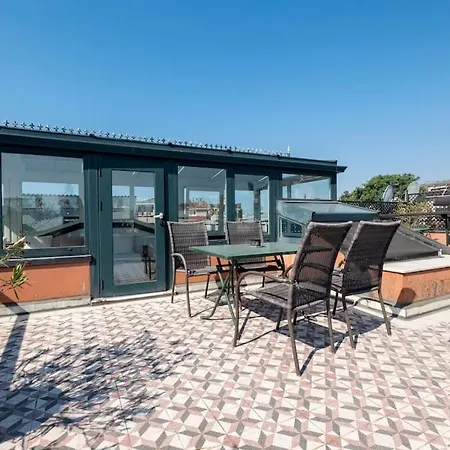 Villa Wonder Triplex Terrace In Peninsula Estambul